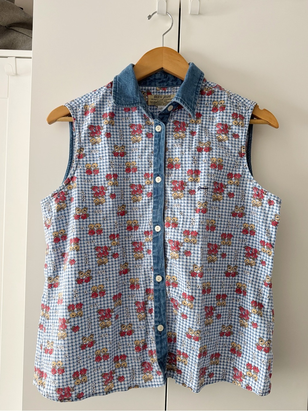 Vintage Guess Jeans Sleeveless Button-Down Shirt